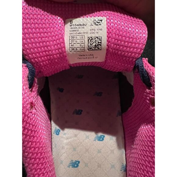 Size 9.5 - New Balance 1540v2 Blue - Picture 9 of 16